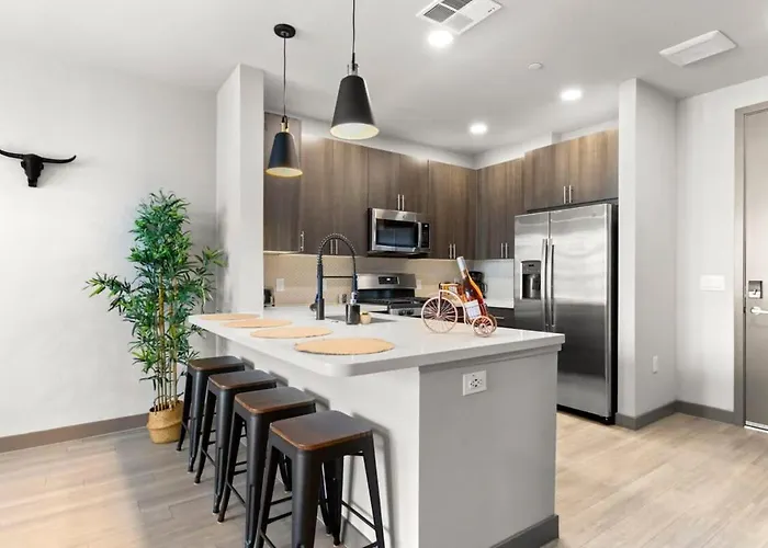 Cozysuites Phx Roro Gym Pool Pets Parking #9 * Phoenix